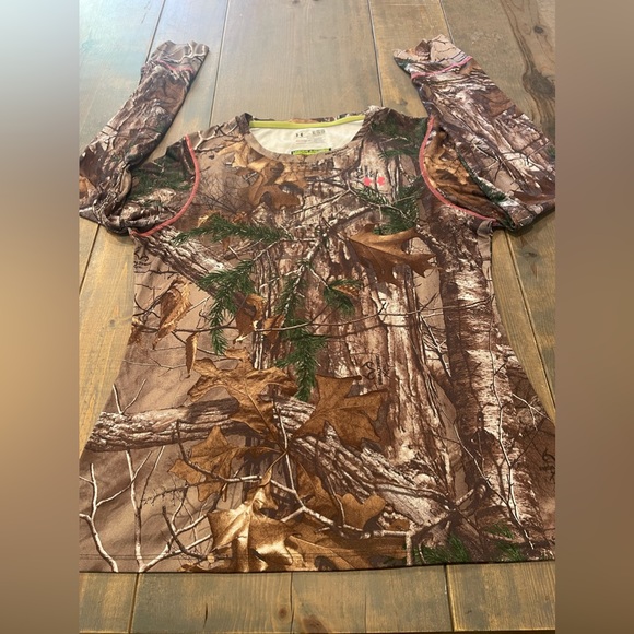 Under Armour Real Tree Women’s Long Sleeve Heat Gear Scented Control Shirt Sz:XL - Picture 2 of 8